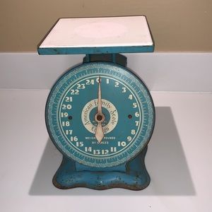 Vintage Light Blue American Family Scale, Kitchen Scale, Store Scale, 25 Pounds